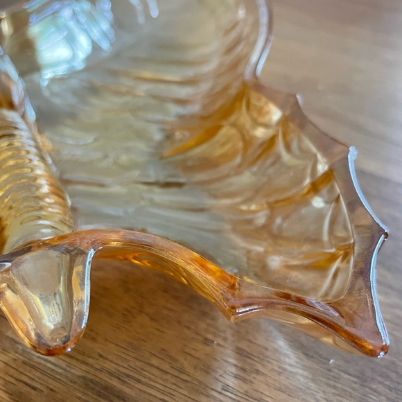 Jeanette Marigold Carnival Glass Butterfly Dish - Picture 3 of 6